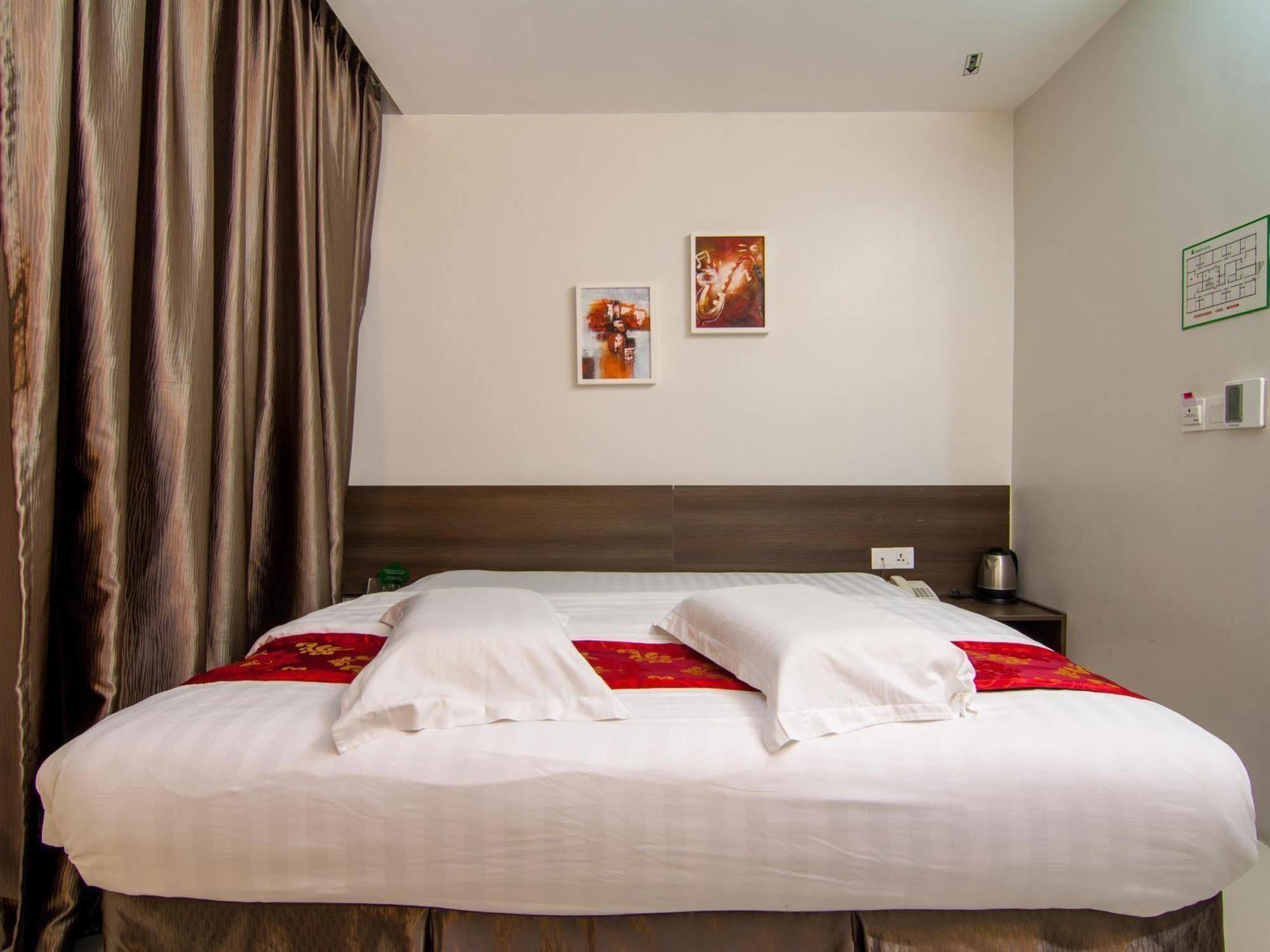Green Hotel Puchong Eksteriør billede